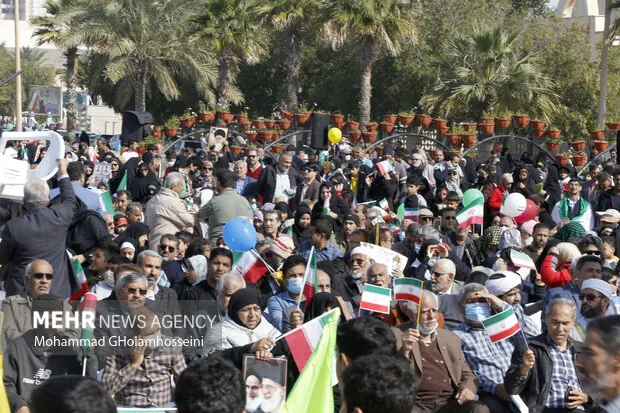 بوشهری‌ها حماسه آفریدند/ حضور گسترده در راهپیمایی ۲۲ بهمن